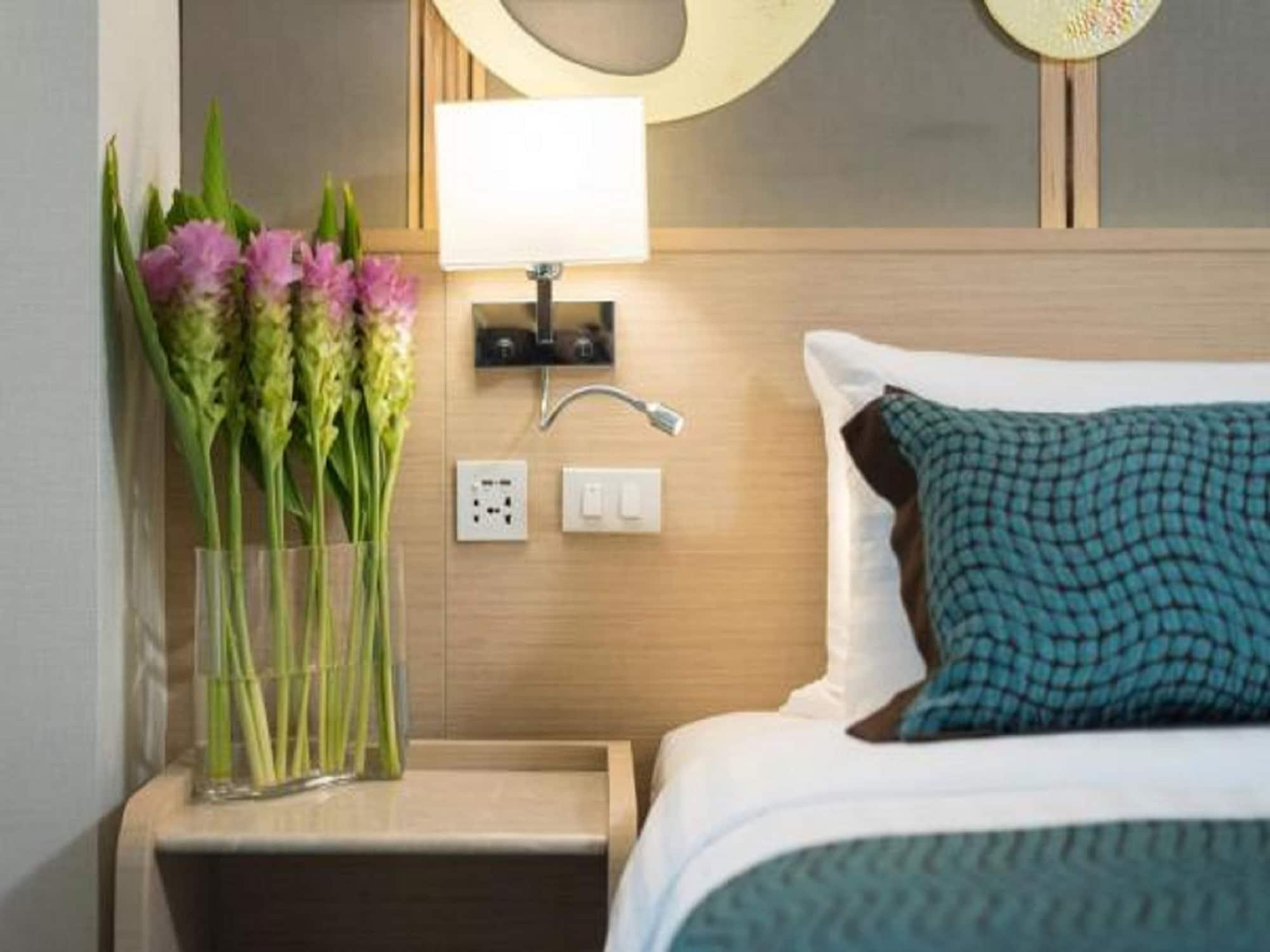 Solitaire Sukhumvit 11 होटल 4*