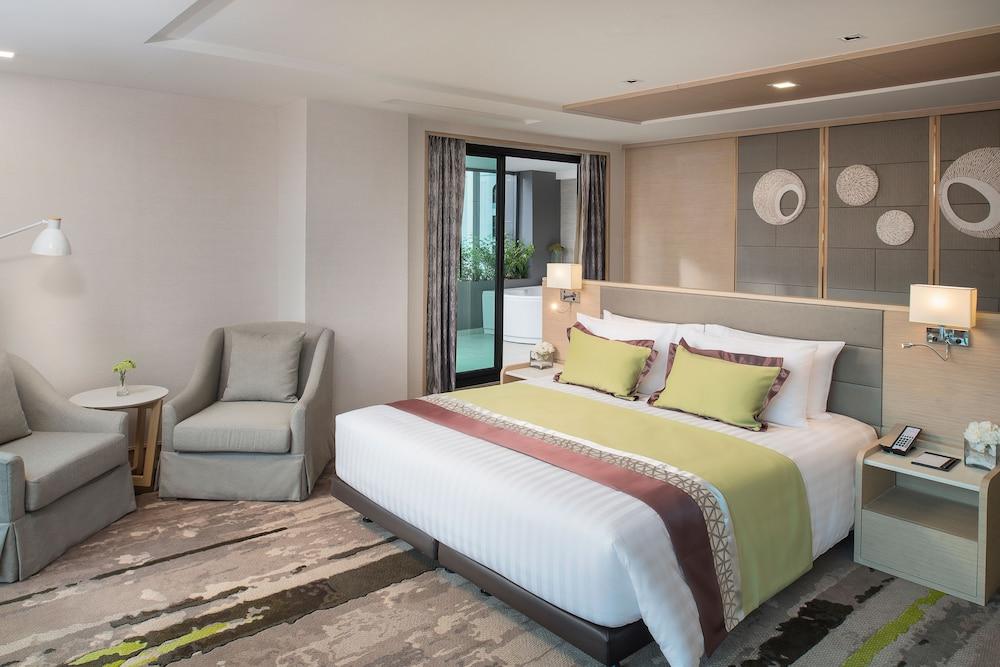 Solitaire Sukhumvit 11 होटल